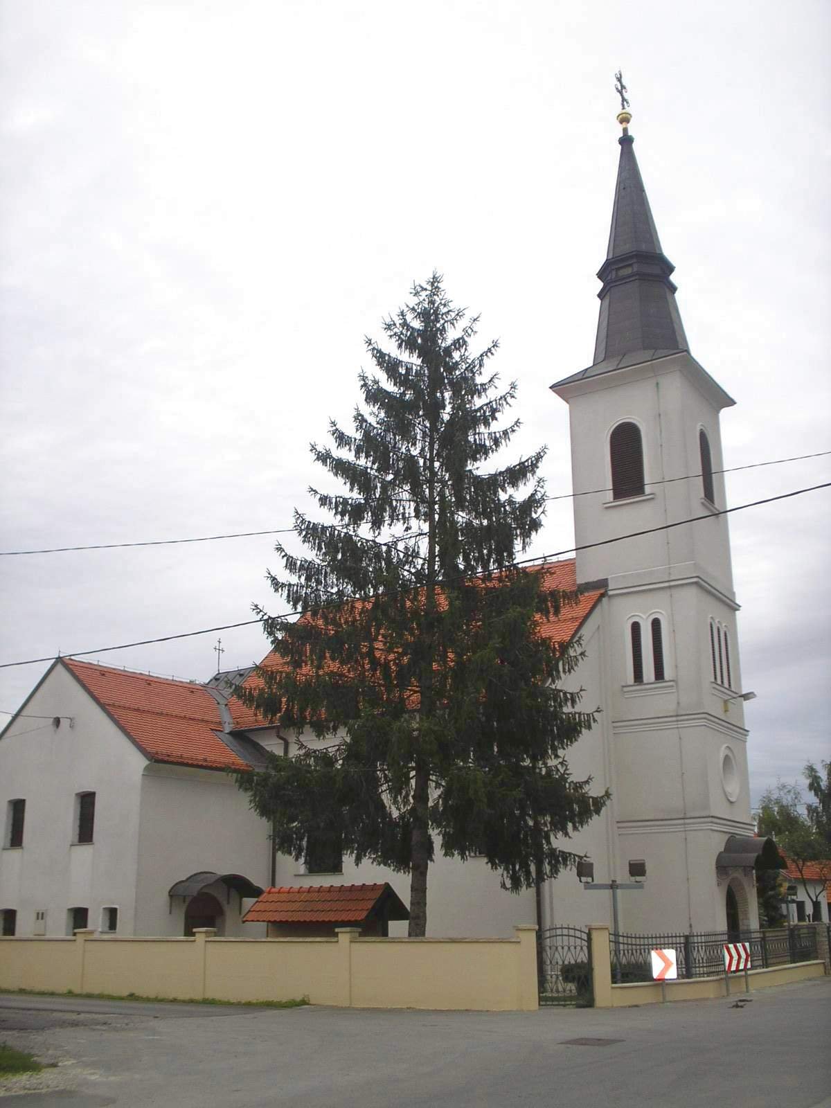 Cerkev sv treh kraljev donja lomnica