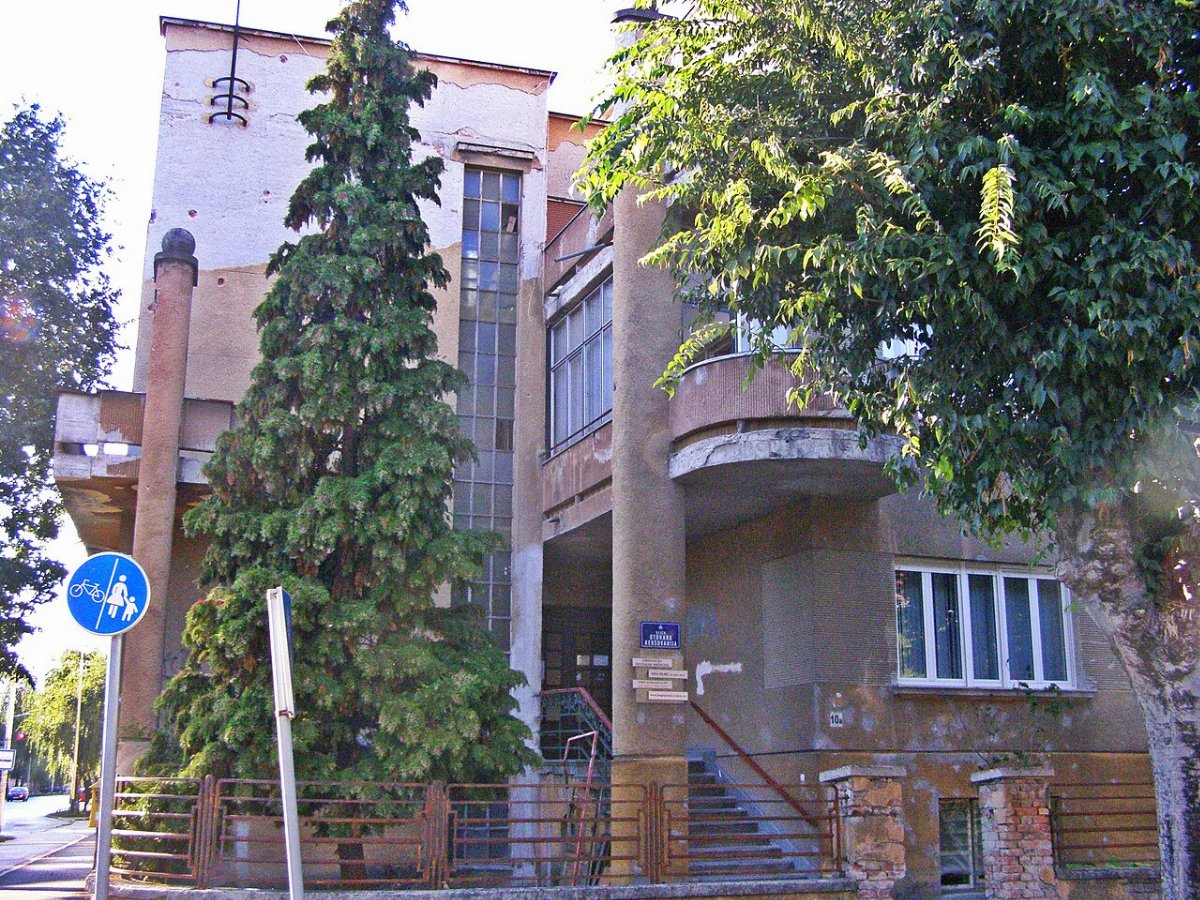 Hisa helfrich kersovanijeva 10a osijek